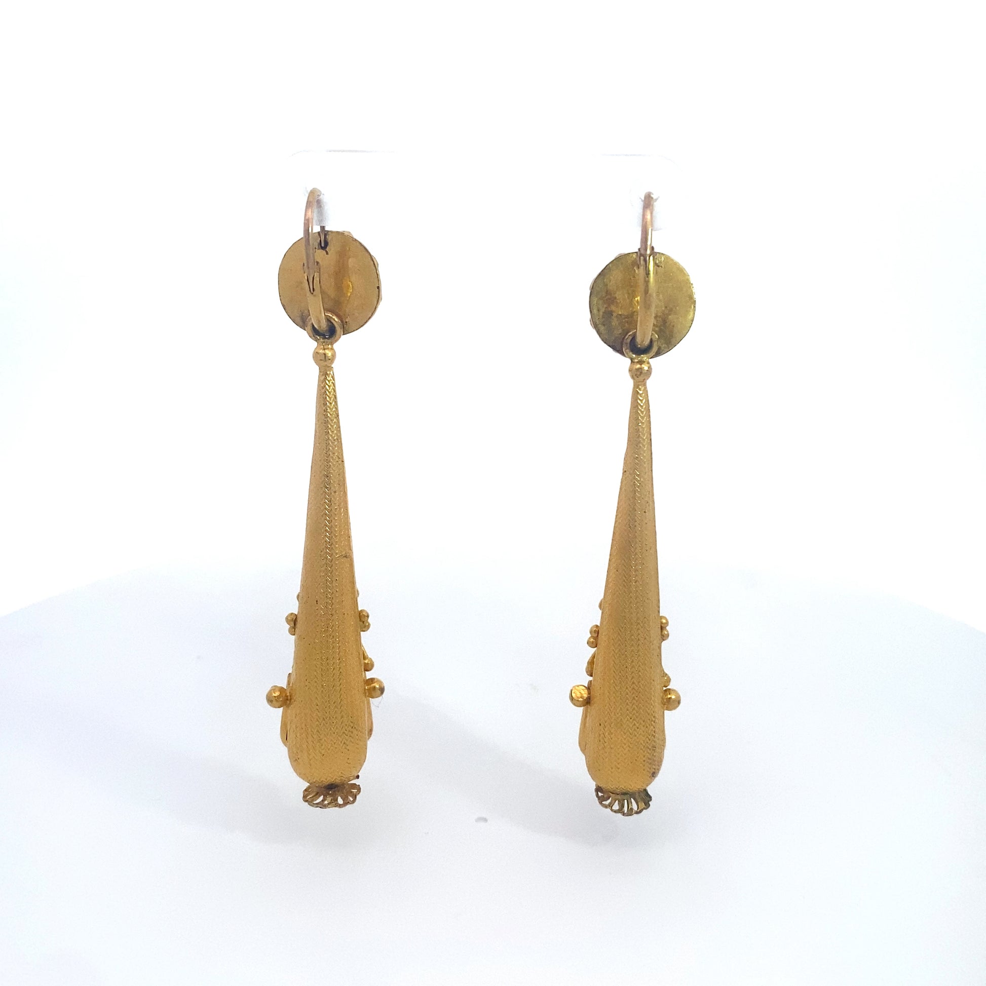 Georgian Pinchbeck Day to Night Torpedo EarringsExpertly crafted from fine pinchbeck, these exquisite earrings feature a versatile design that effortlessly transitions from day to night. The torpedo shape adds a touch of sophistication, while the intricat