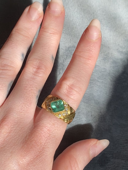 Vintage GIA Certified Columbian Emerald Ring, 18k, Step Cut Emerald 1 carat, Diamonds VS, F Color, C. 1980